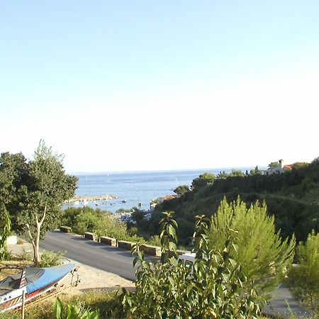 Apartments Delfin Krk Town Exterior foto