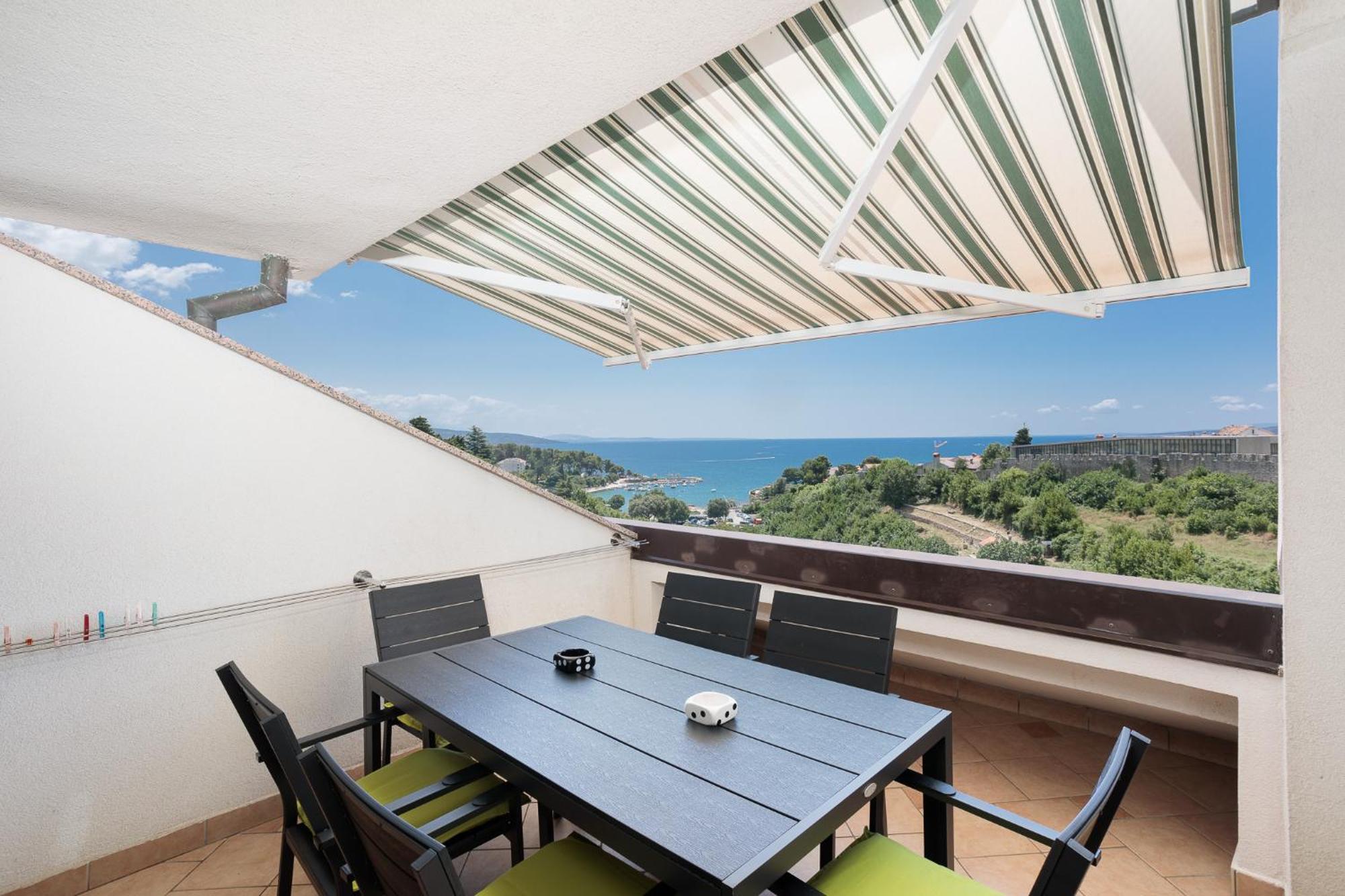 Apartments Delfin Krk Town Exterior foto